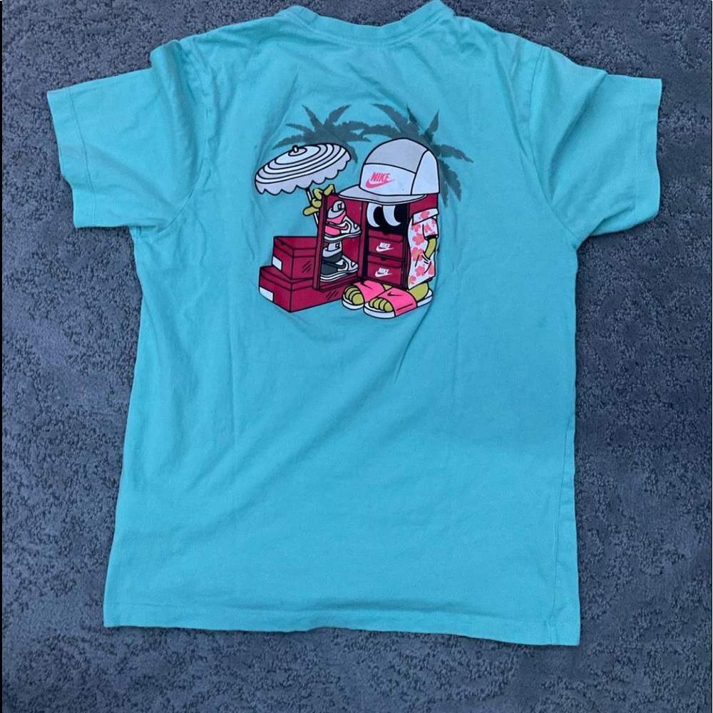 Mens MEDIUM NIKE TEE
